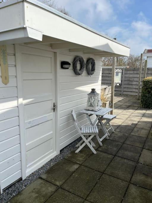 Chalet + Tiny House Nabij Strand Petten Exteriör bild
