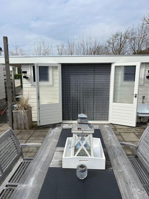 Chalet + Tiny House Nabij Strand Petten Exteriör bild
